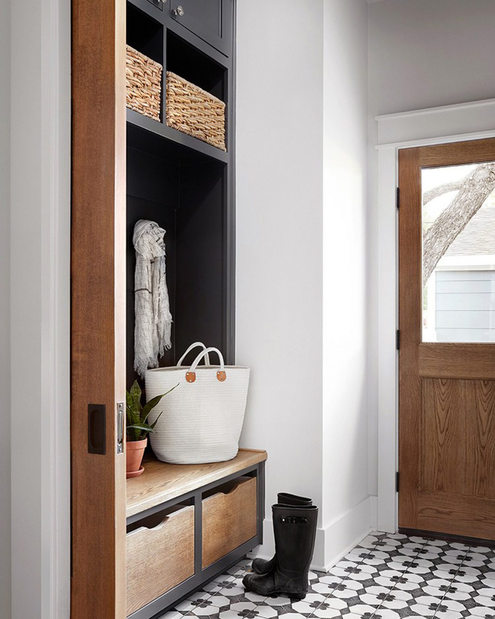 Black and white mudroom