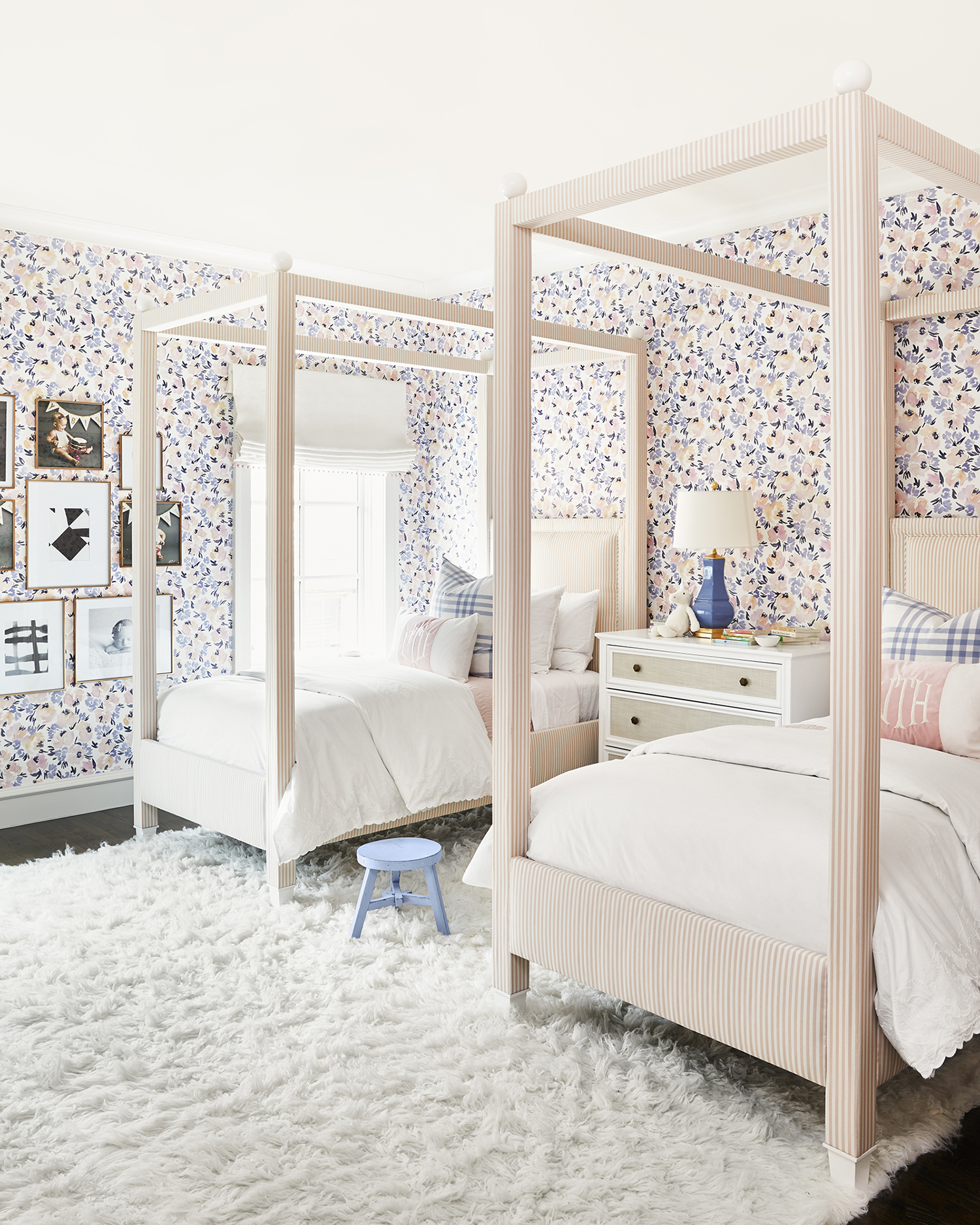 Matching beds in child's bedroom