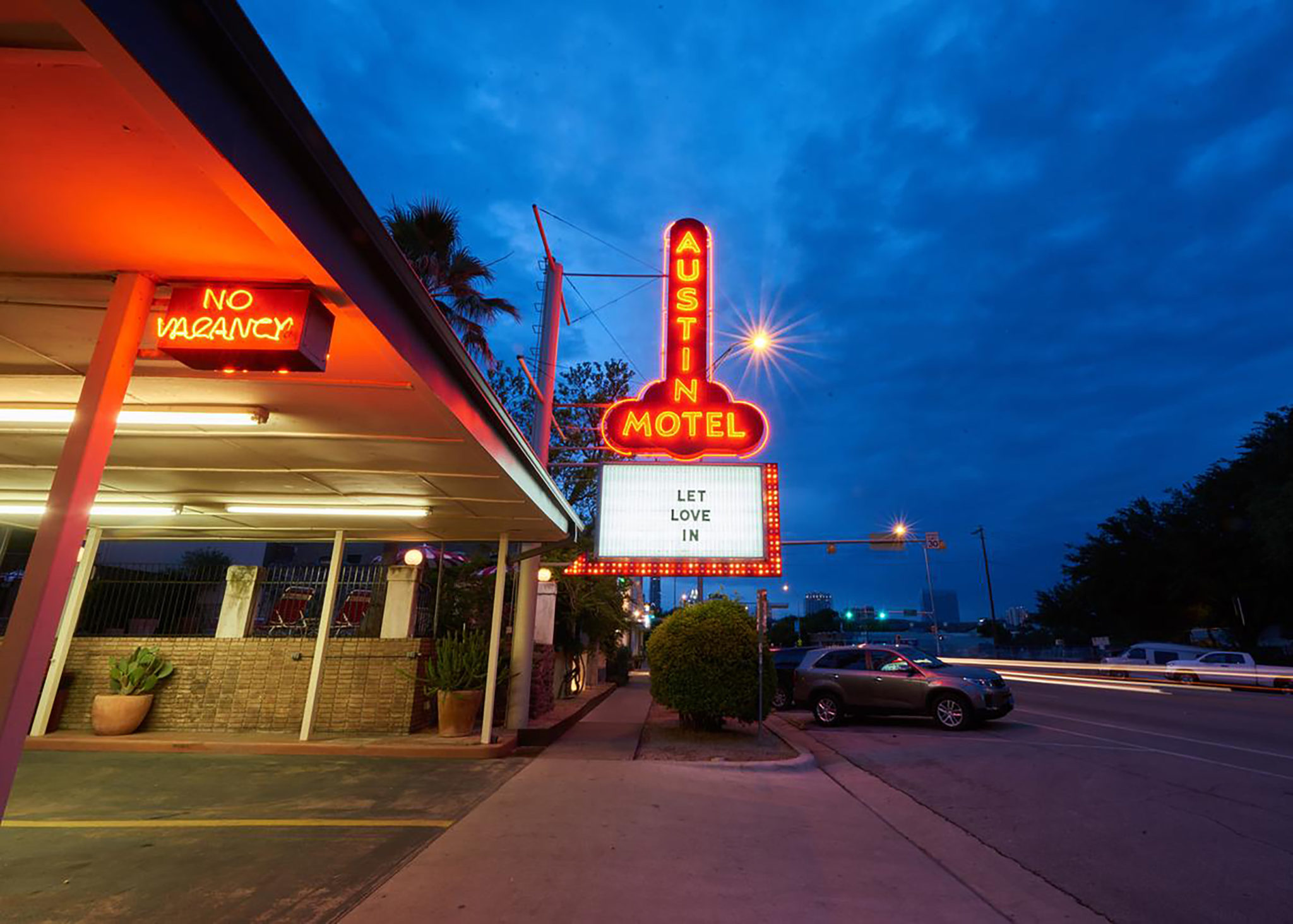 Austin Motel sign