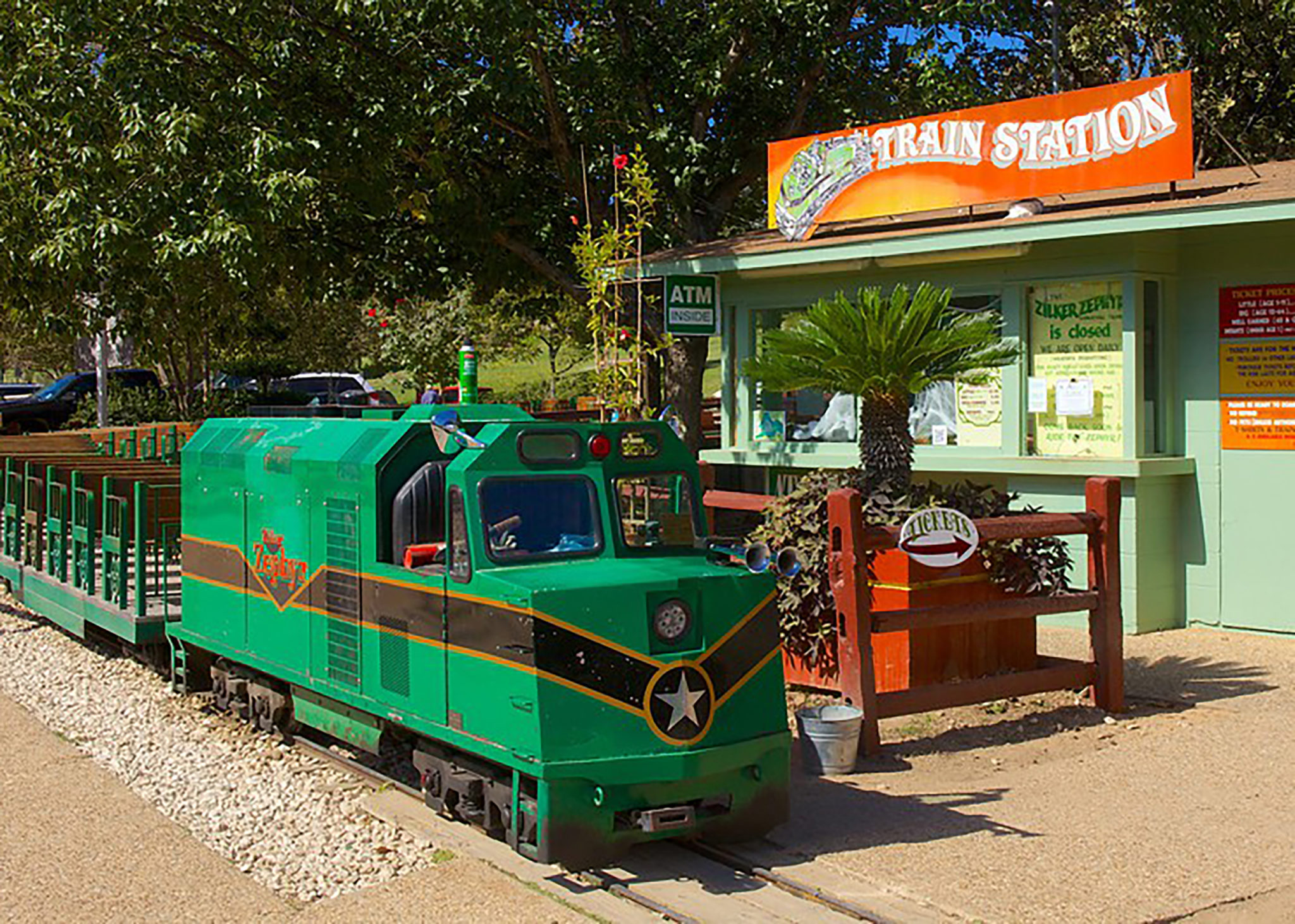 Zilker Zephyr train station