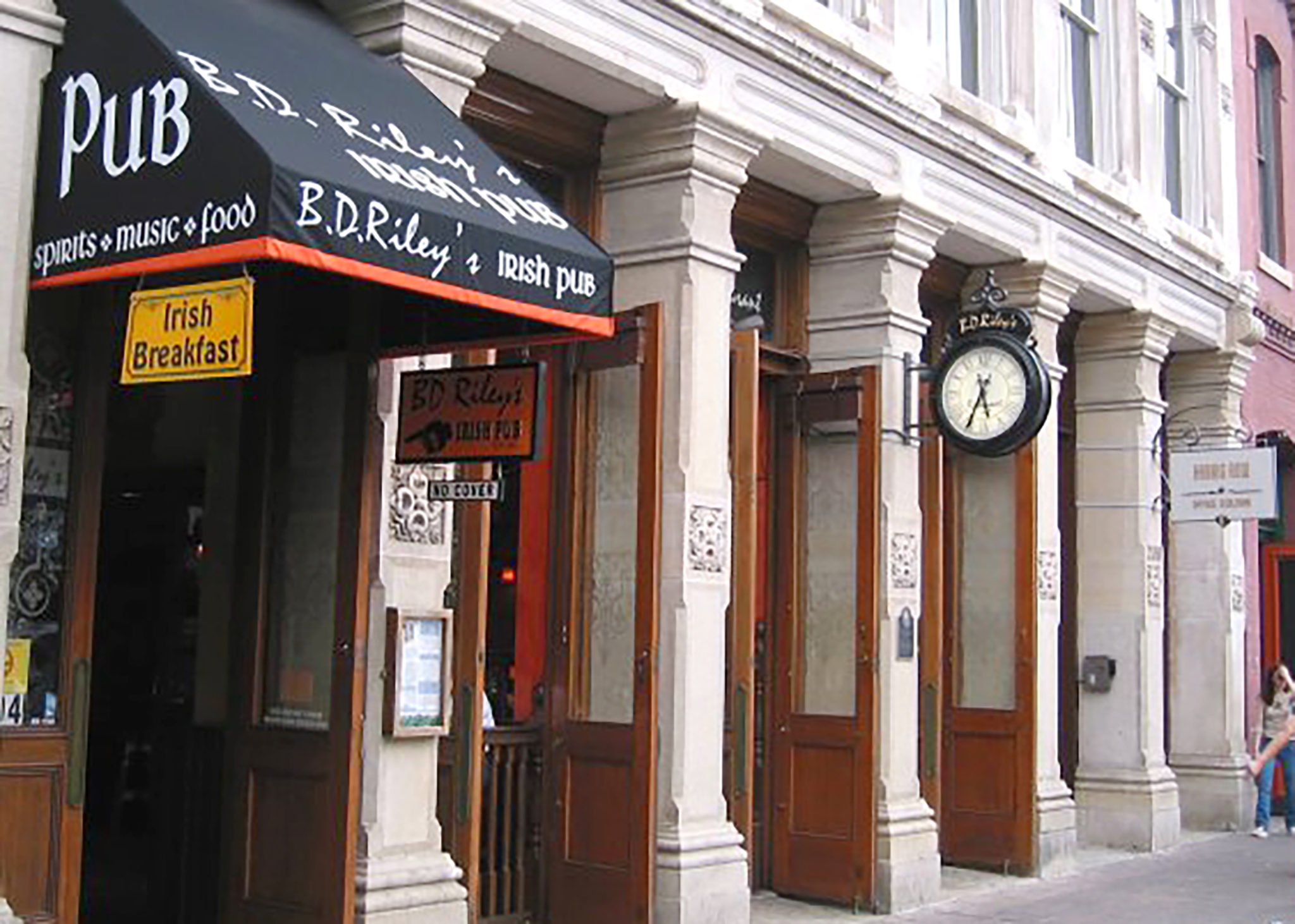 B.D. Riley's exterior