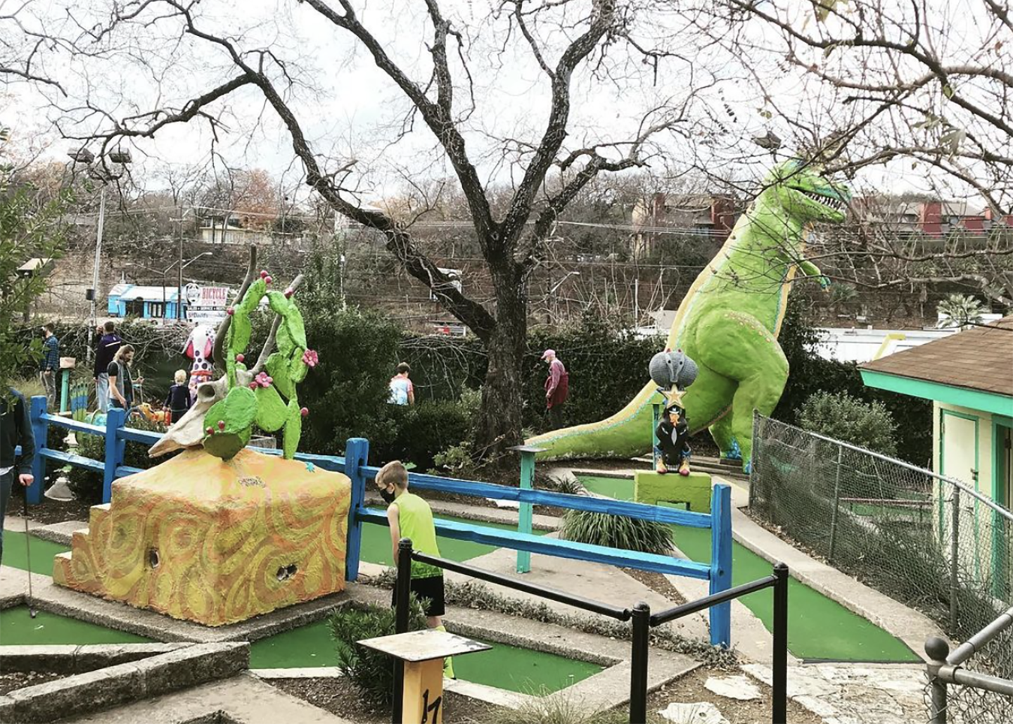 Mini golf